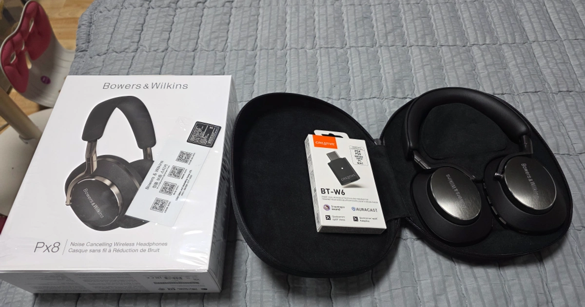 Bowers & Wilkins Px8とCreative BT-W6 Bowers & Wilkins Px8と Bowers & Wilkins Px8とCreative BT-W6 Bowers & Wilkins Px8と