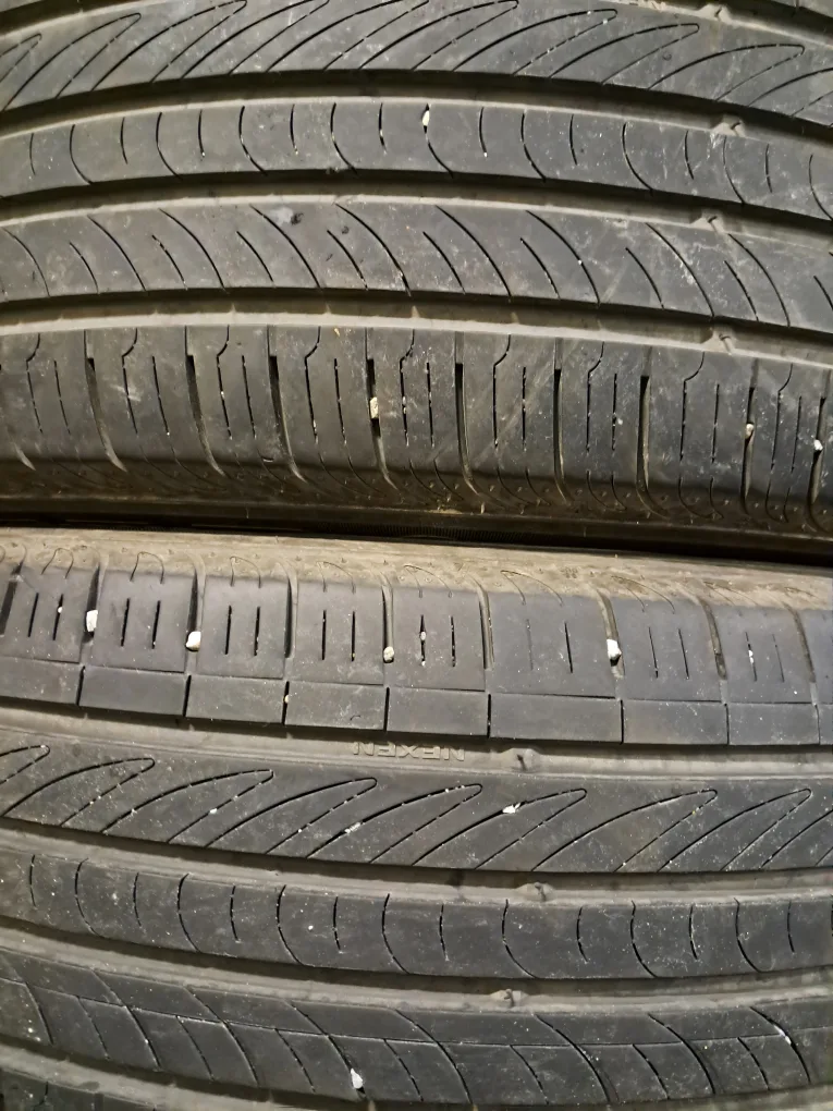 235/60/18 중고타이어