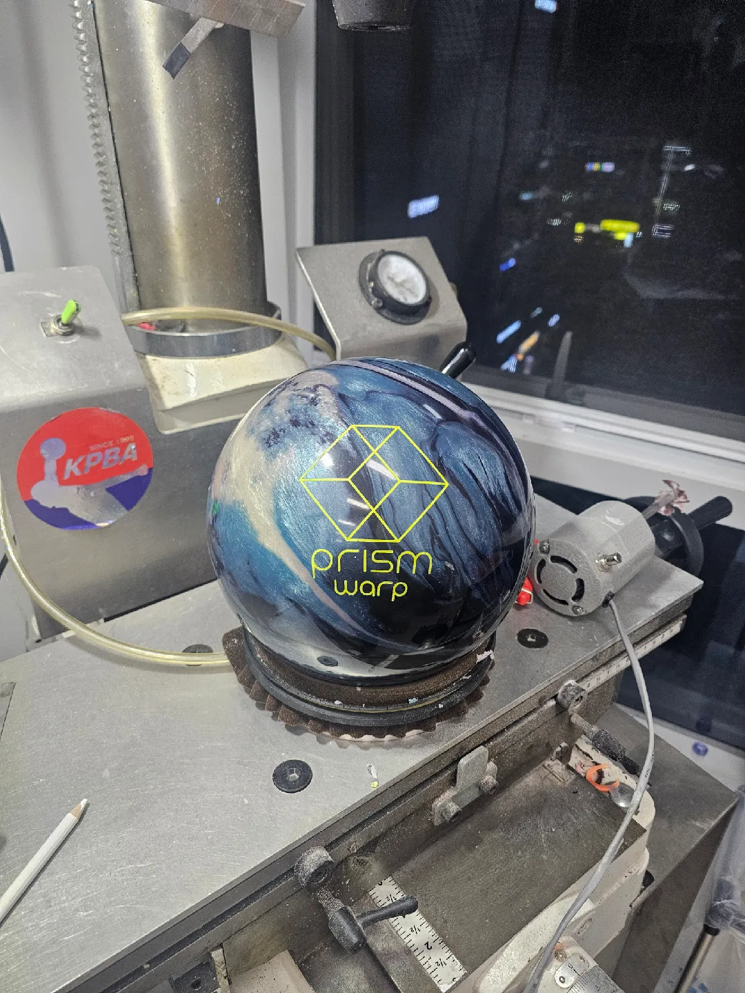 📌중고볼링공 프리즘워프 15파운드📌지공포함