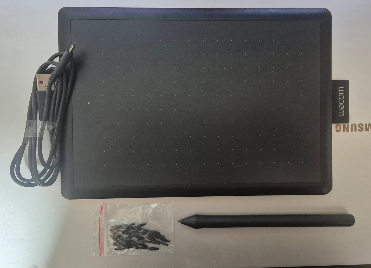 와콤 판타블렛 CTL-472 펜촉 많고 인식 잘 되는 중고! 이만원!