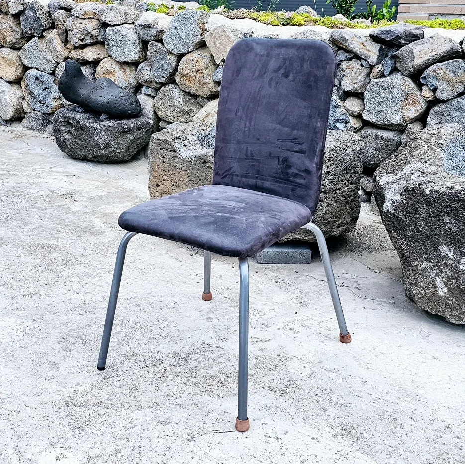그레이 패브릭 철제 의자
