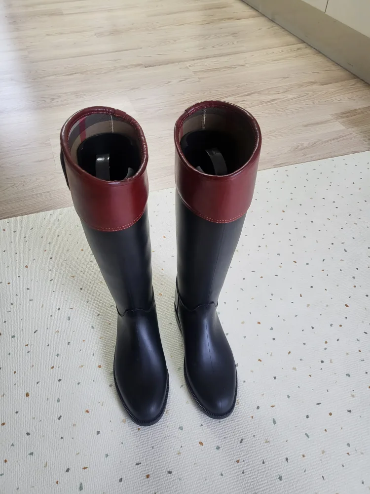 버버리 레인부츠