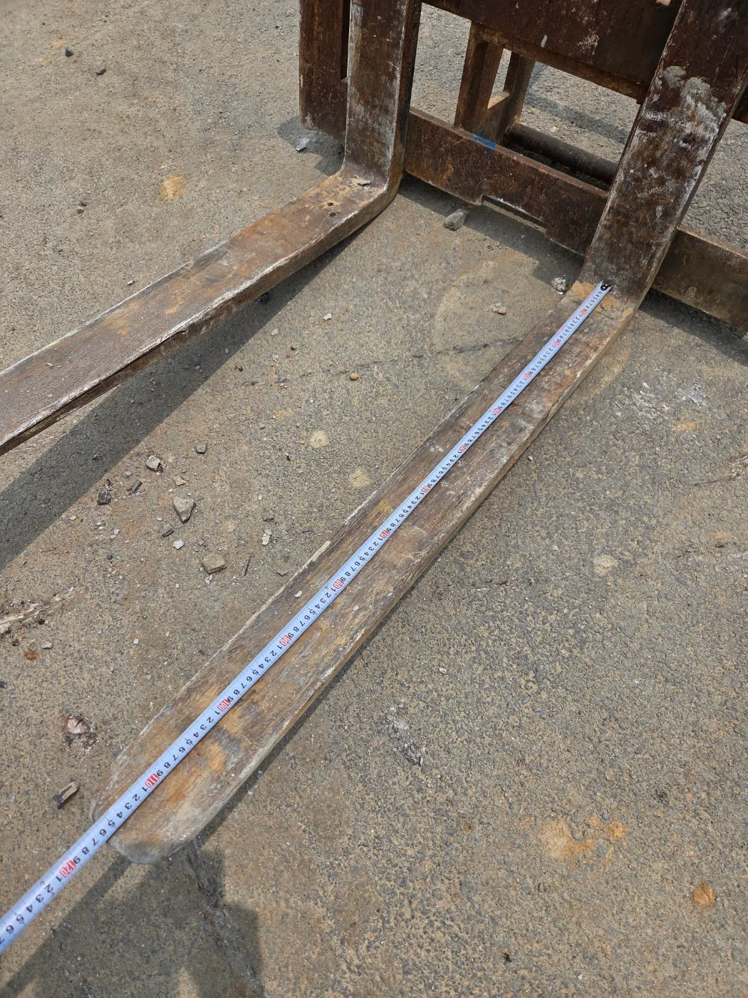 06w 중고 지게차 발 판매