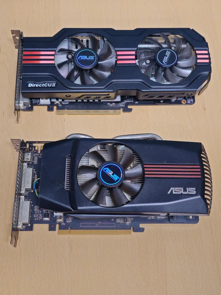 부품용 그래픽카드 두개 일괄판매합니다. 중고제품