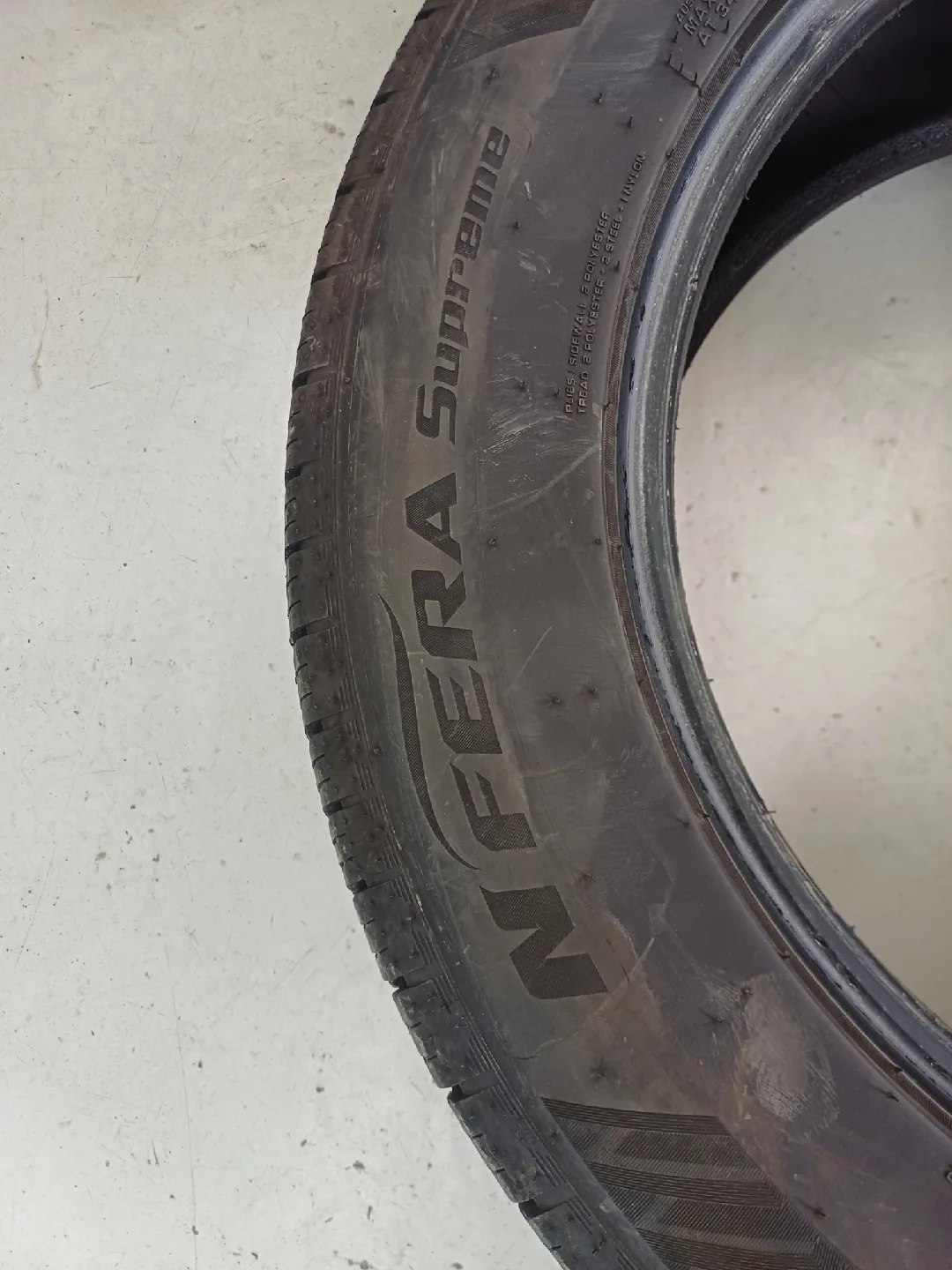 235 60 18 중고타이어 팔아요