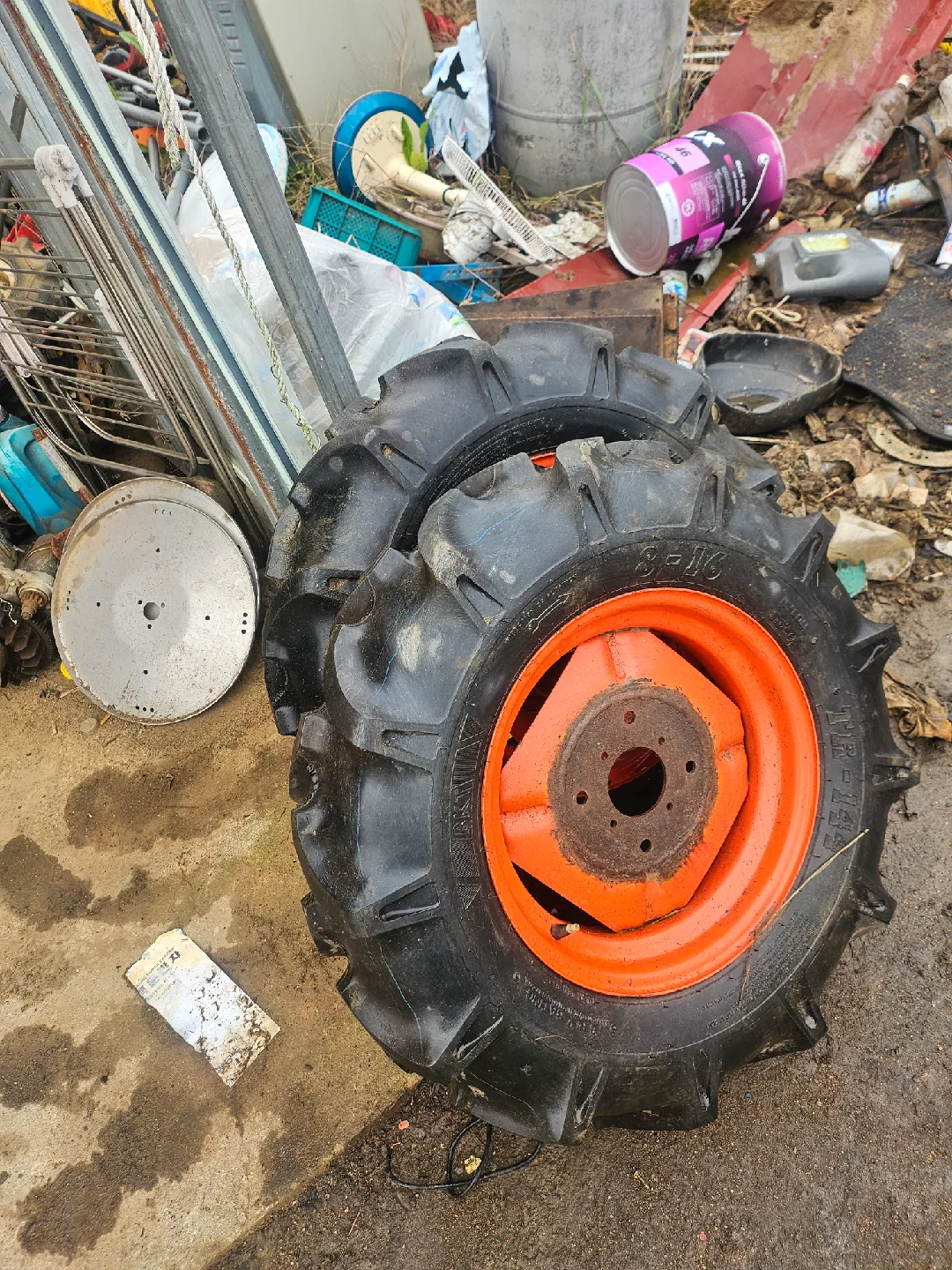 트렉타타이어35마력용