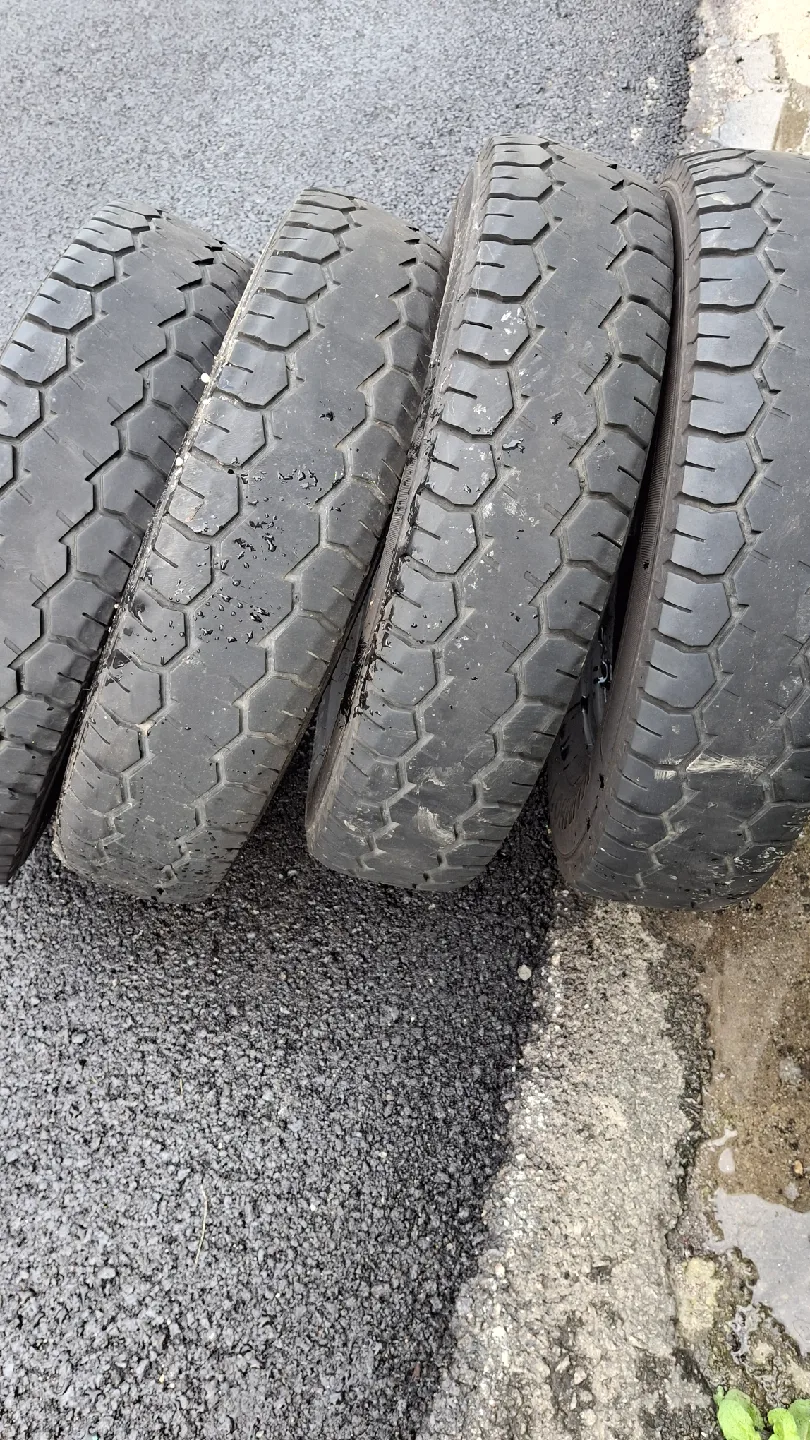 중고 타이어 4개