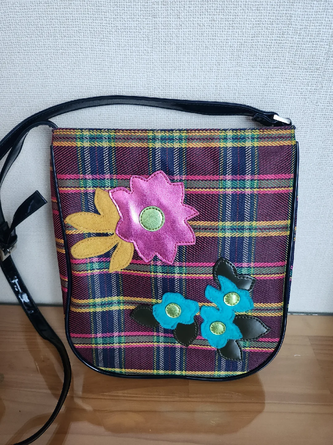 오일릴리 크로스백