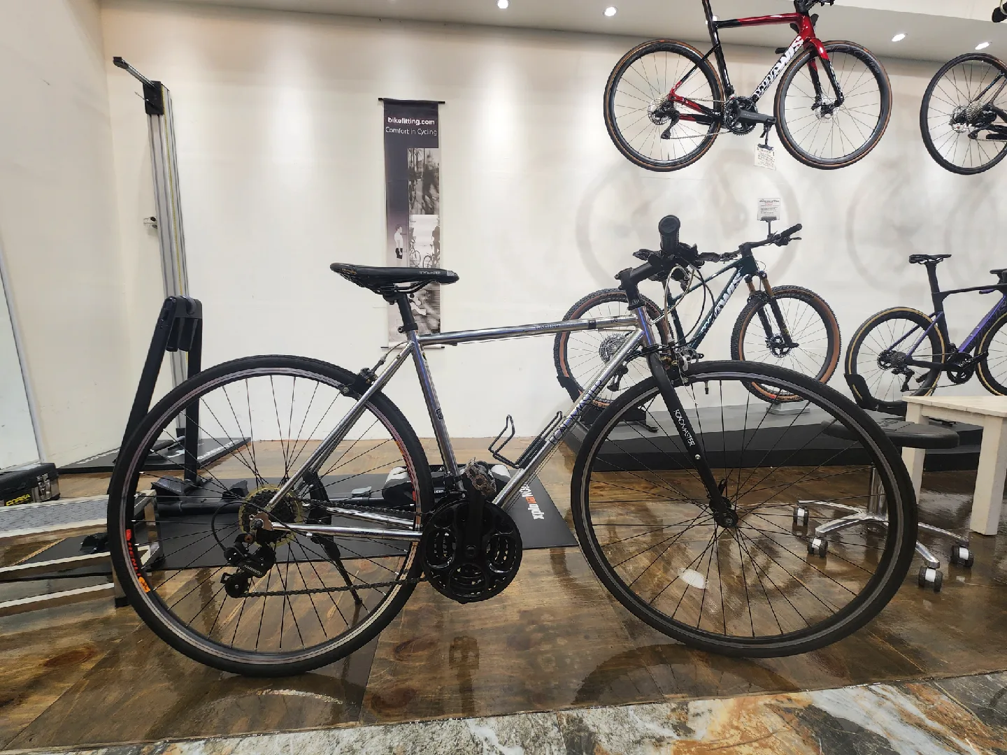 중고 로드마스터 하이브리드  자전거