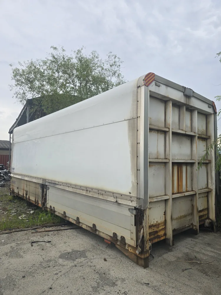 5톤 차량에서 탈거한 중고윙탑 윙바디탑 창고탑 판매합니다