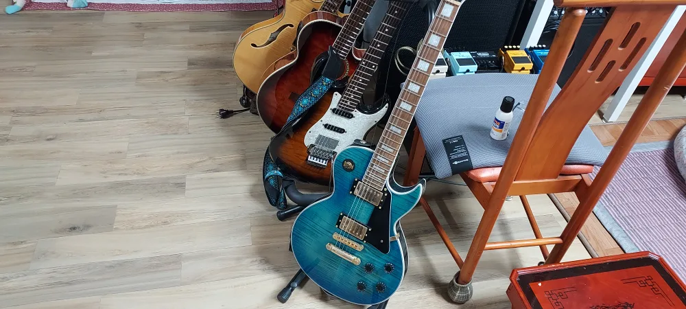 Spear Les Paul 스타일 기타