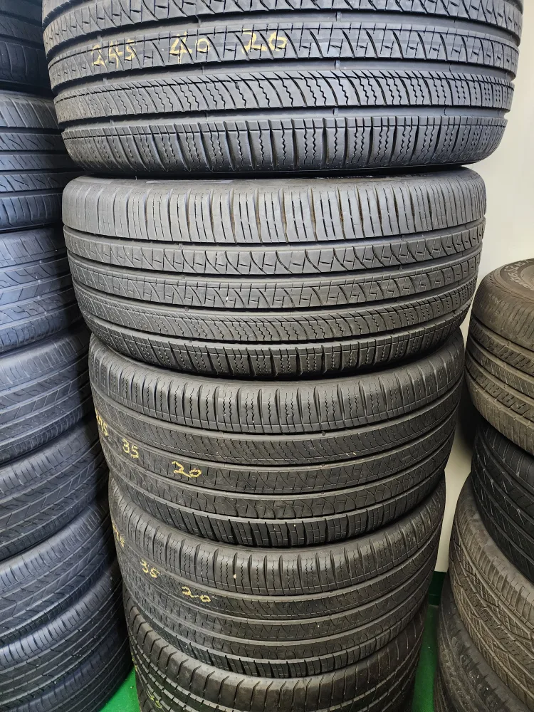중고245 40 20 275 35 20 피렐리 타이어