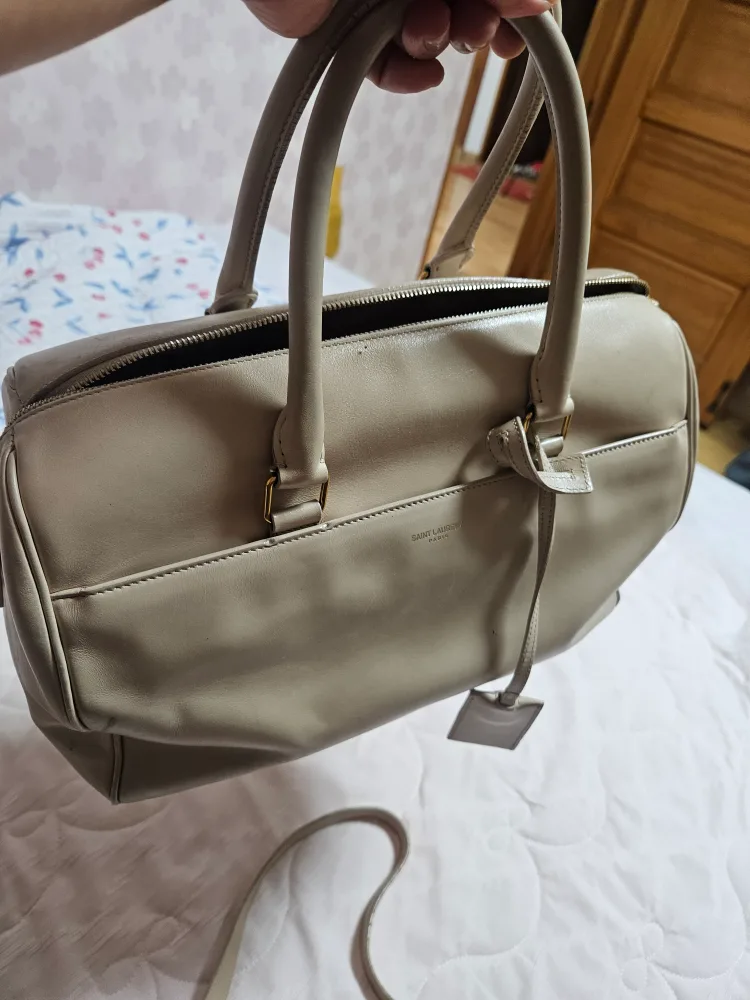 생로랑 베이지 볼링백