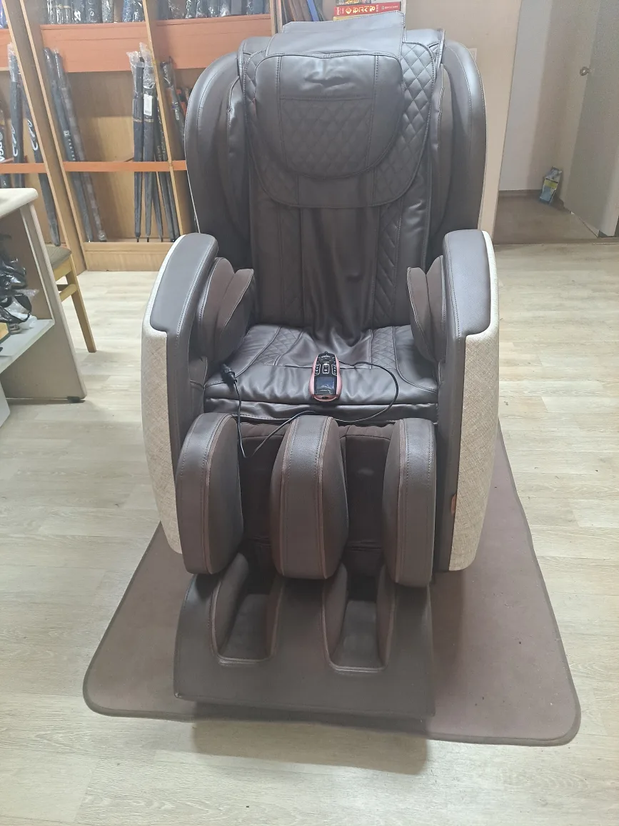 안마의자 REON/휴테크.  새것같은 중고