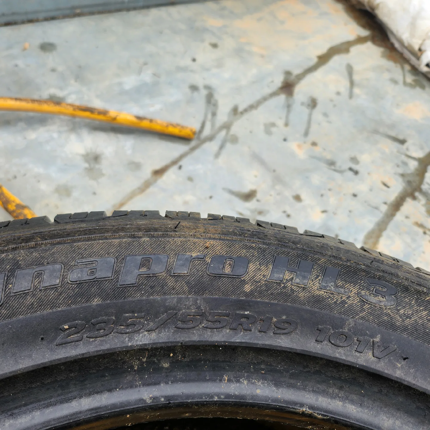 중고타이어1짝 235/55R19