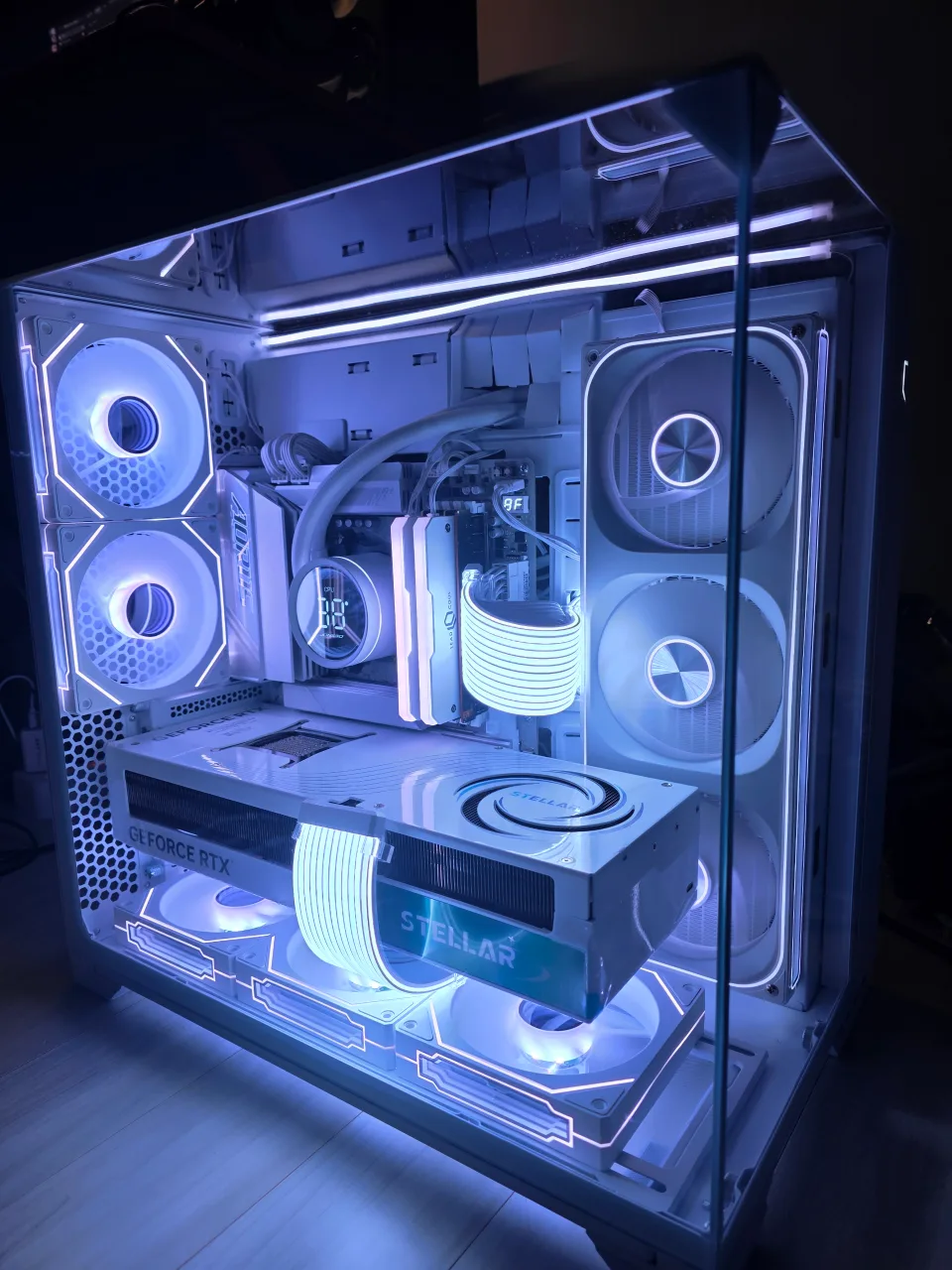 라이젠7 9800X3D RTX5080 리안리컴퓨터
