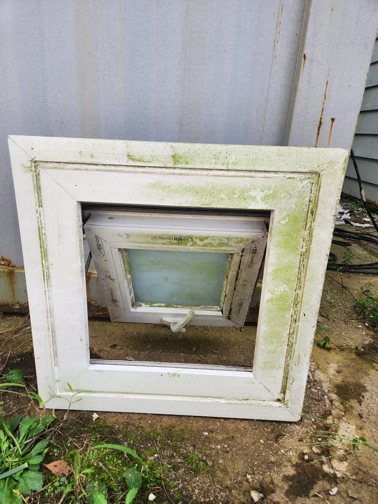 중고 창문 프레임