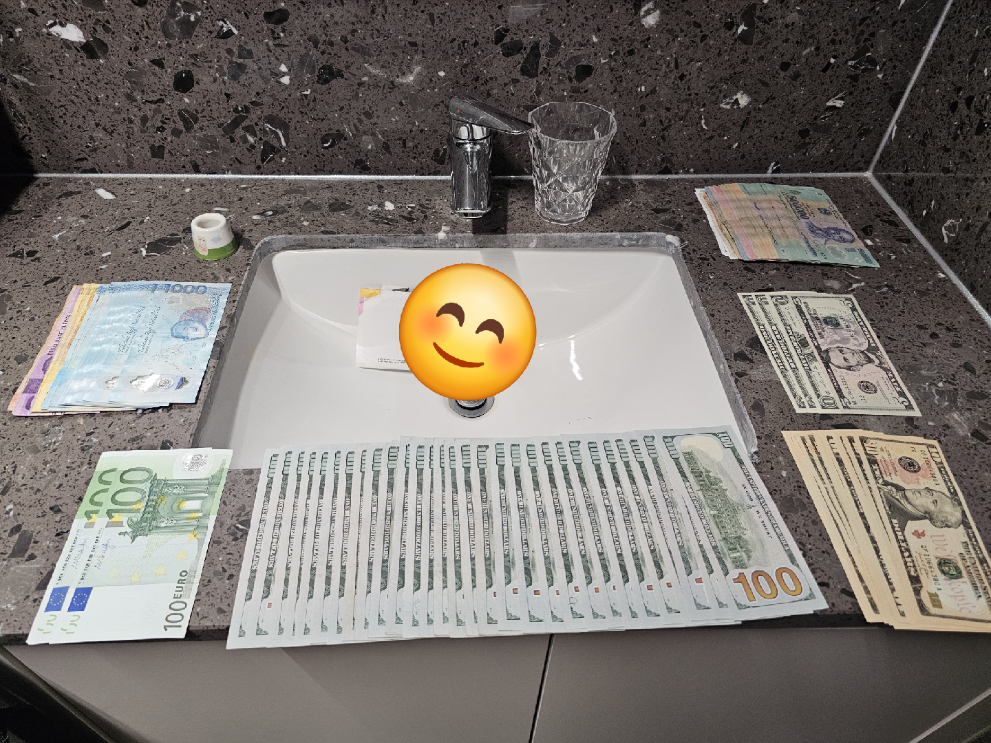 미화 1000달러 팝니다.