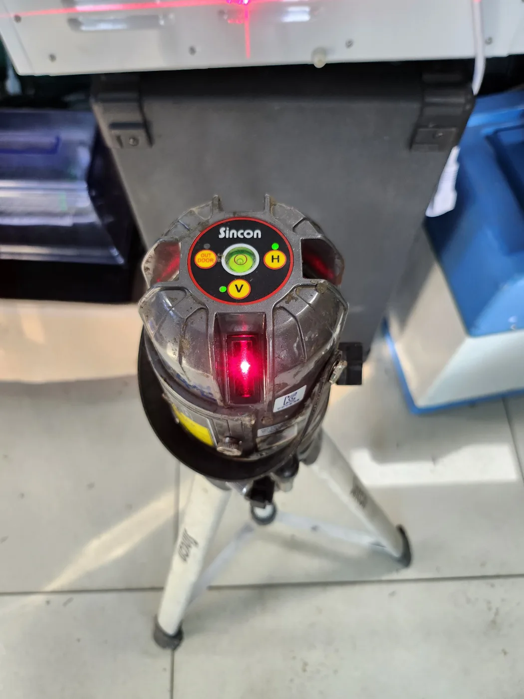 신콘 PL-222D 레이저 레벨기 케이스 삼각대포함 중고입니다