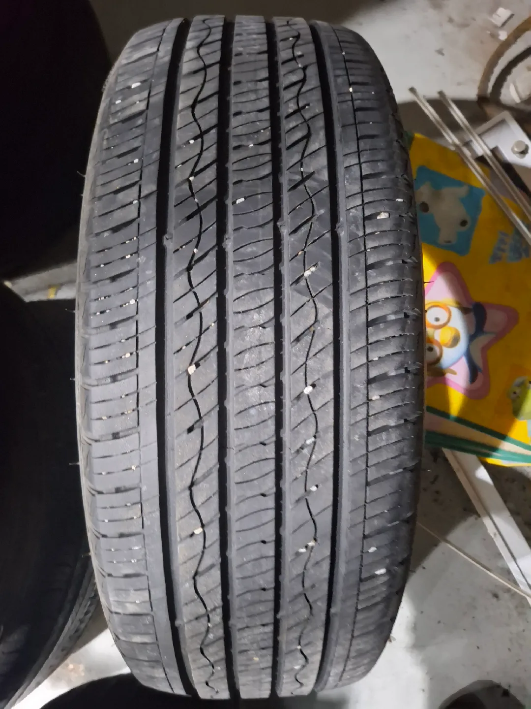 2256017 중고타이어