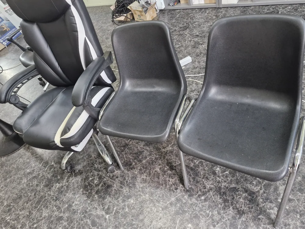 블랙 의자 2개 중고쿠션의자1개 싸게팝니다