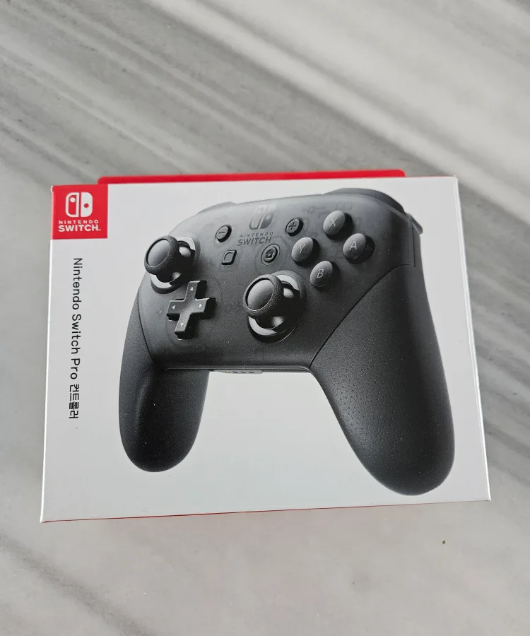 닌텐도 스위치 프로 컨트롤러 중고 판매합니다