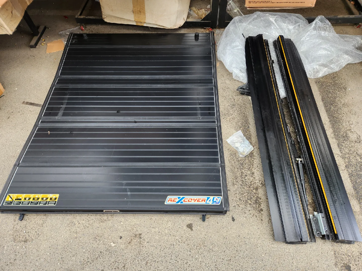 렉스스포츠 칸 한미4단 폴딩커버 중고품 판매합니다.