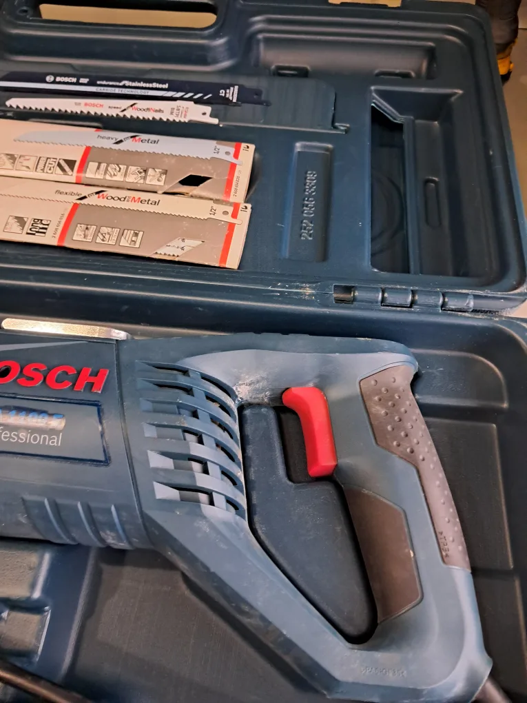 보쉬 컷쏘GSA1100E(중고)