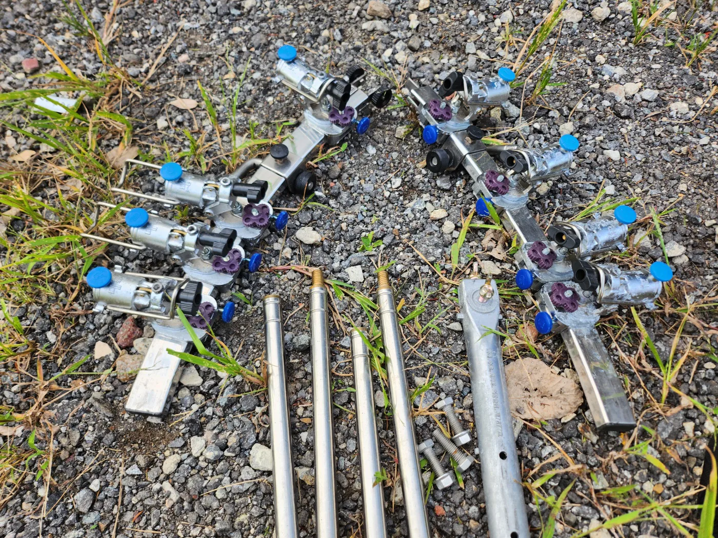 대륙 라운드 4단 틀 낚시받침 2개 가방포함 중고입니다ㅁ