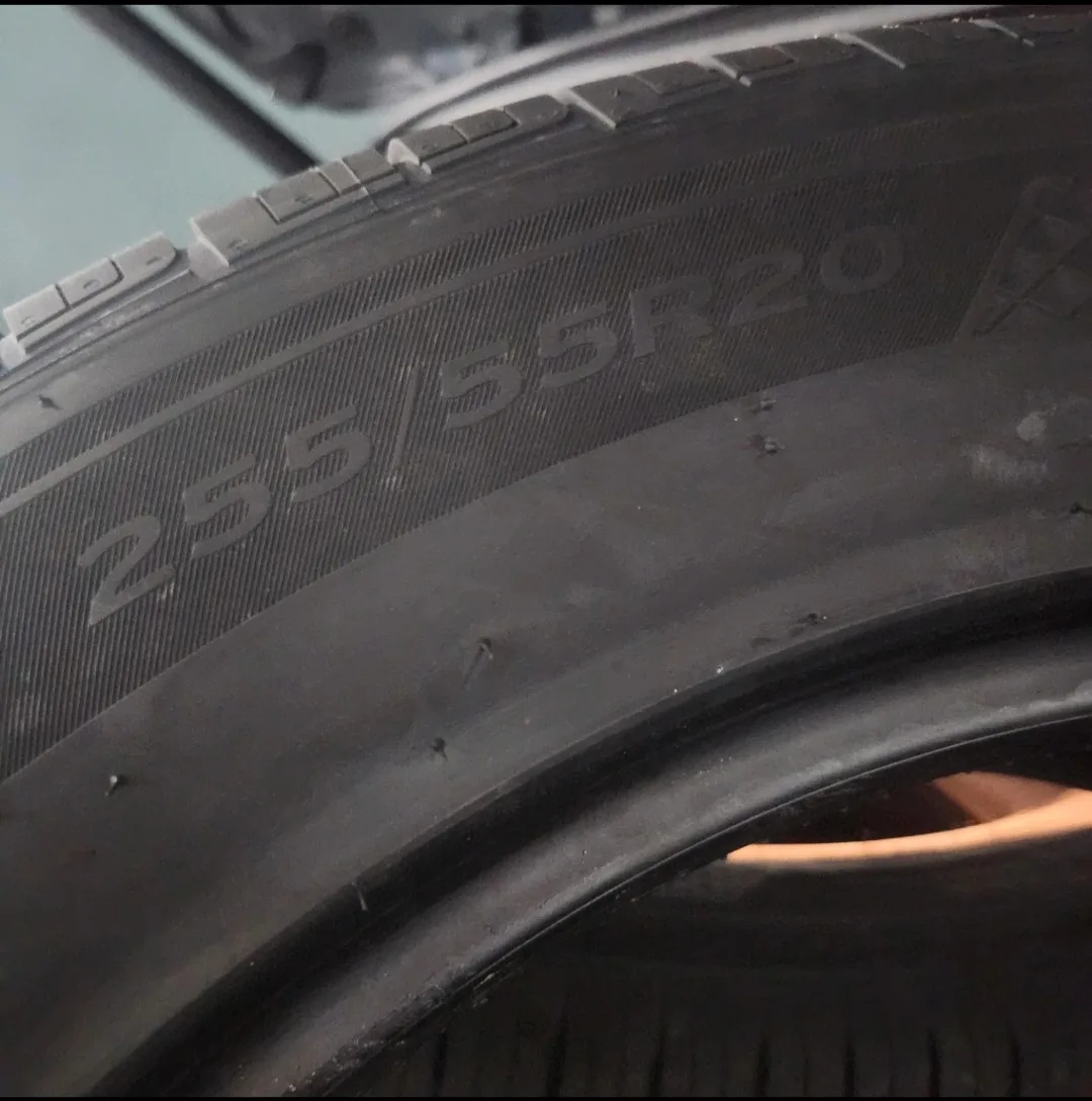 255/55R20 중고 타이어