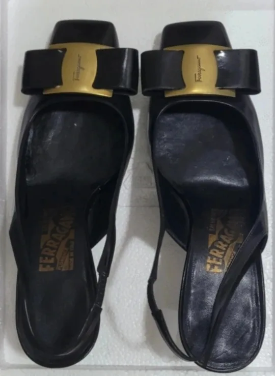 [판매] 페레가모 여성구두 6D 판매 합니다 (중고)