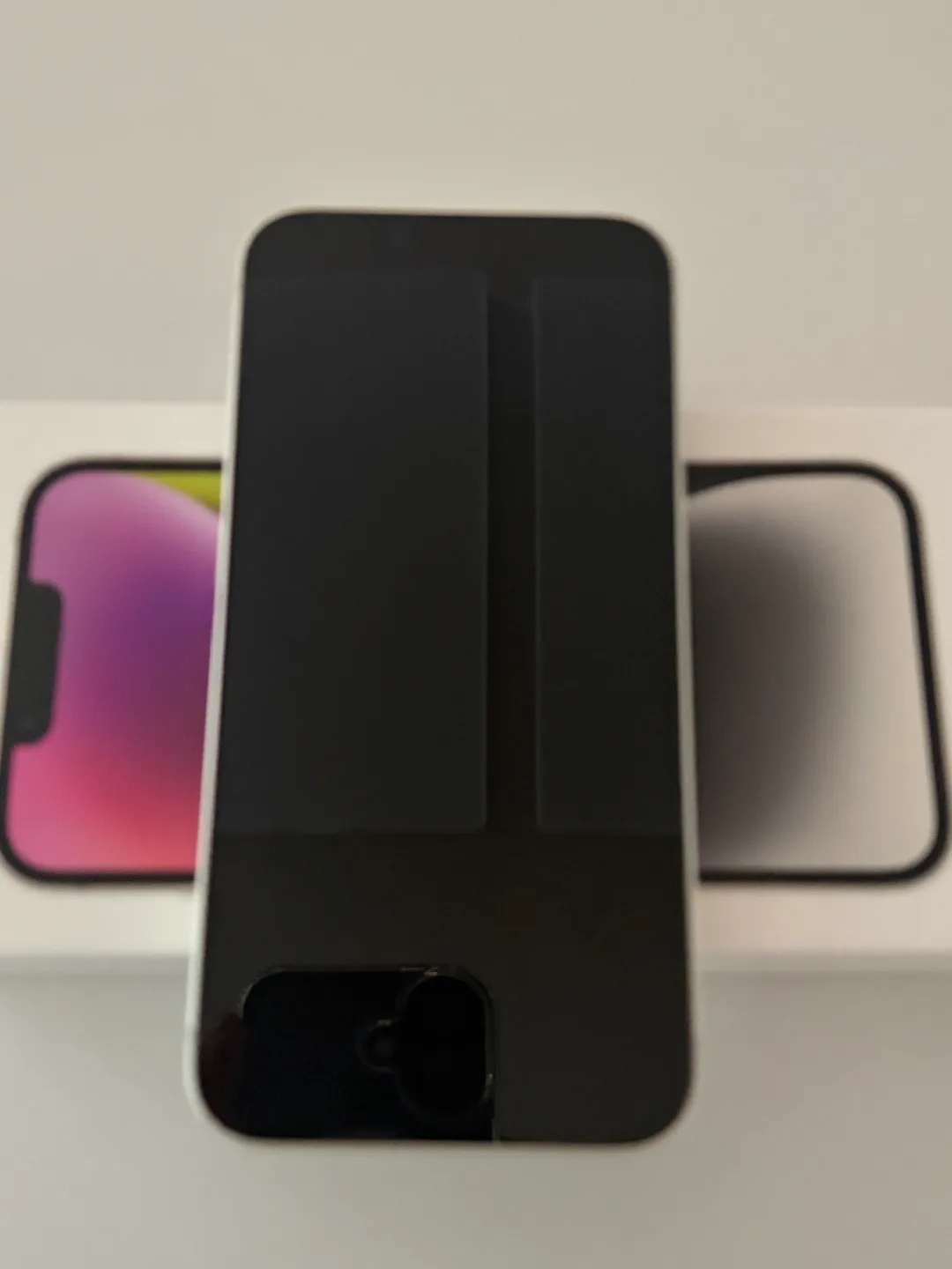 애플 아이폰14 자급제 화이트색상 128G 팔아요