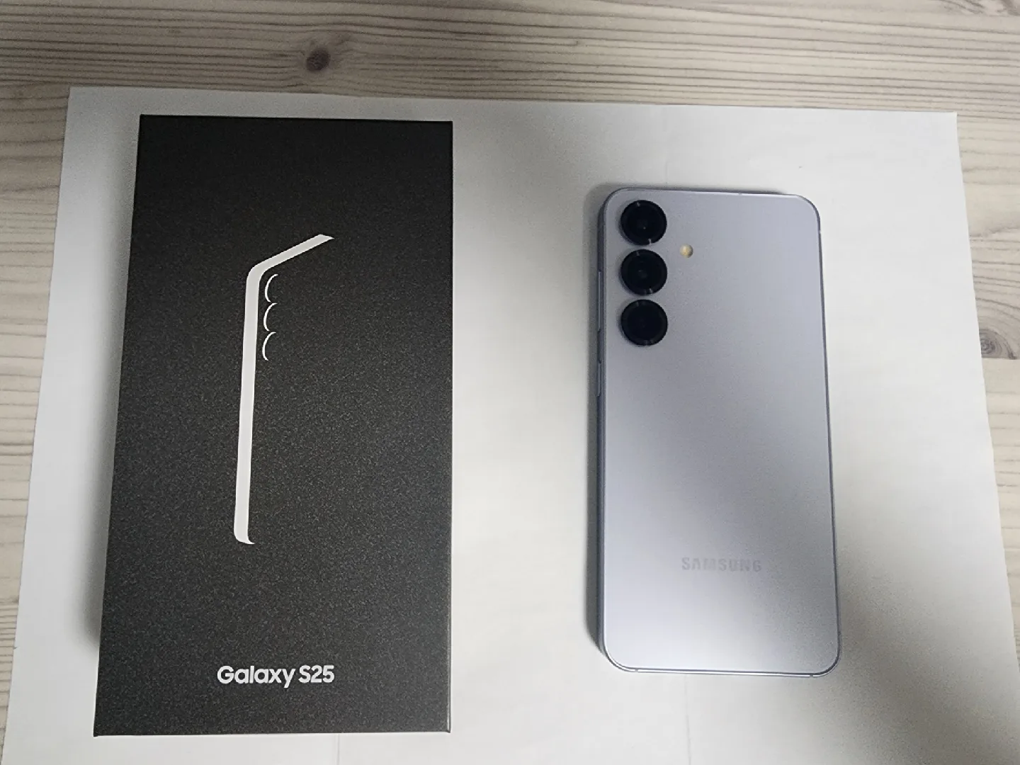 갤럭시 S25 256gb 티타늄화이트실버색