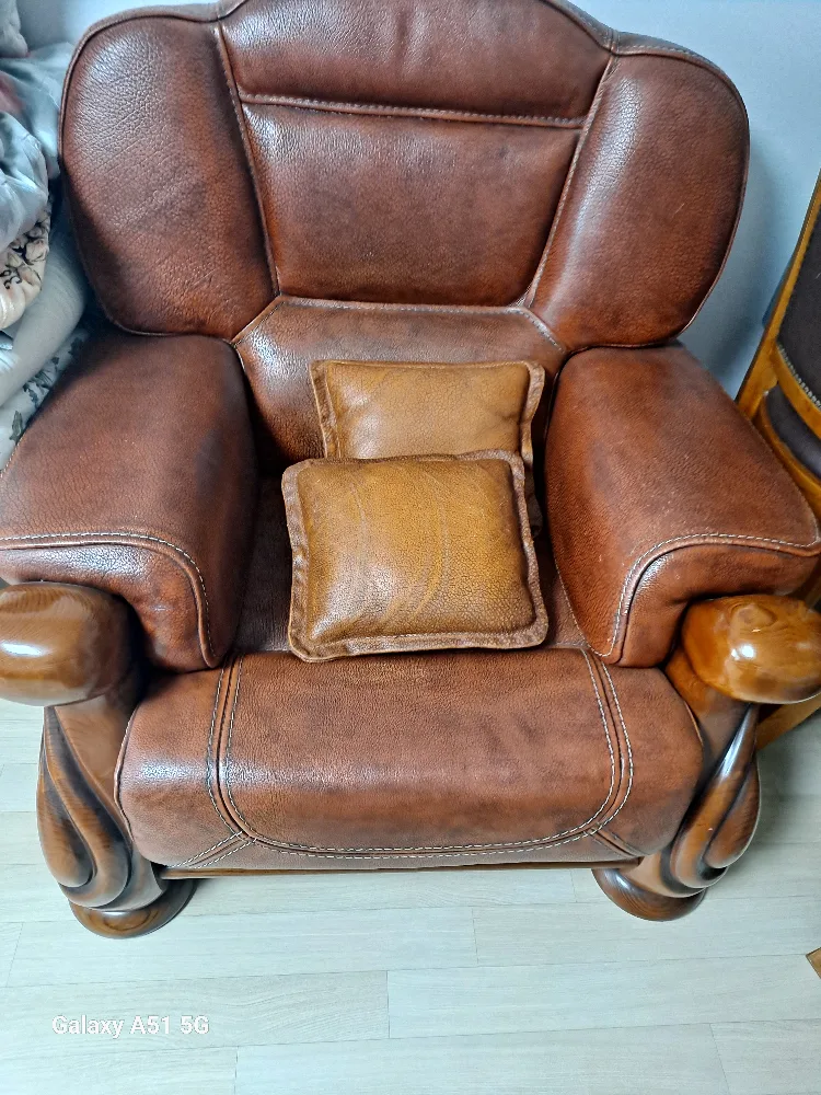 딤채 김치냉장고, 1인용가죽소파  무료나눔