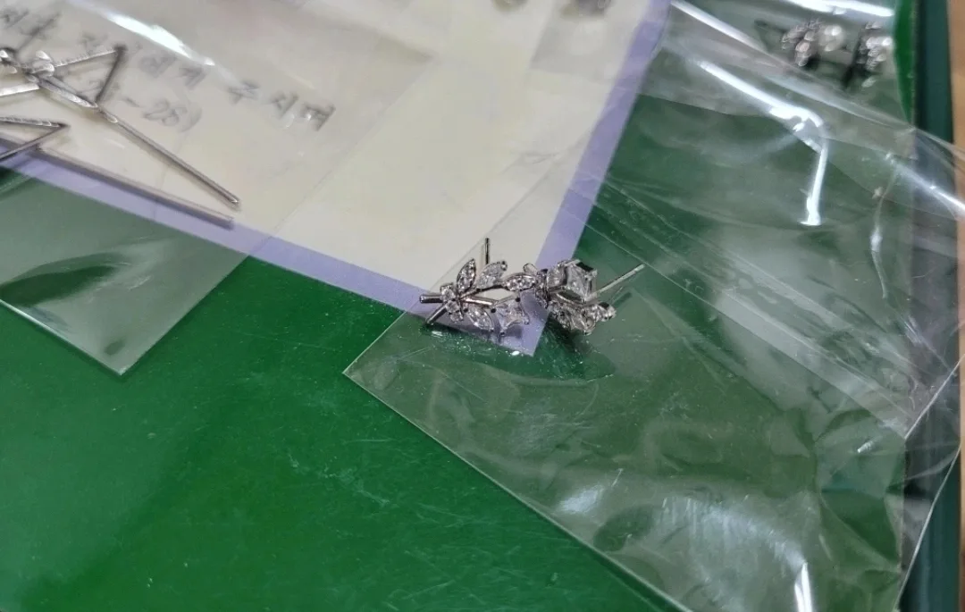 중고/여자 써지컬 귀걸이 6종 전부/최종 가격