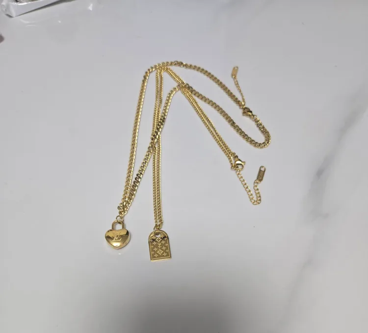 루이비통 두줄 목걸이(새상품)