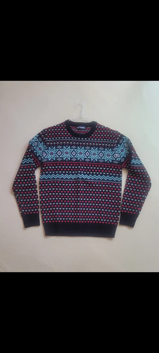 Viiano 패턴 니트 2개 ( M사이즈) 각 8000원