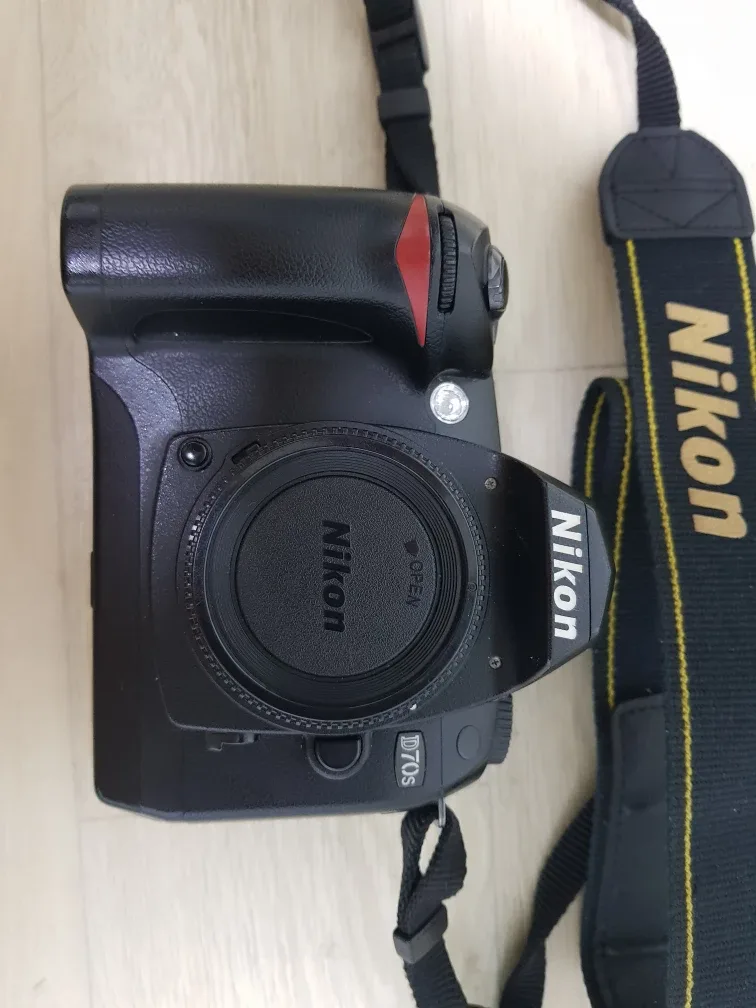 니콘 D70s 카메라  ''바디''