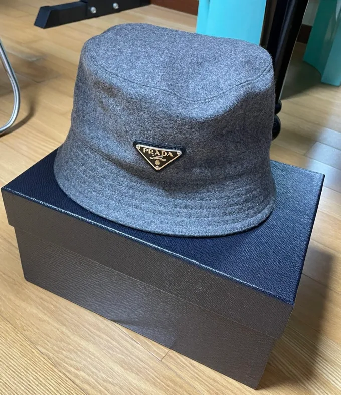 프라다 로덴 버킷햇 앤트러사이트 벙거지 모자 정품