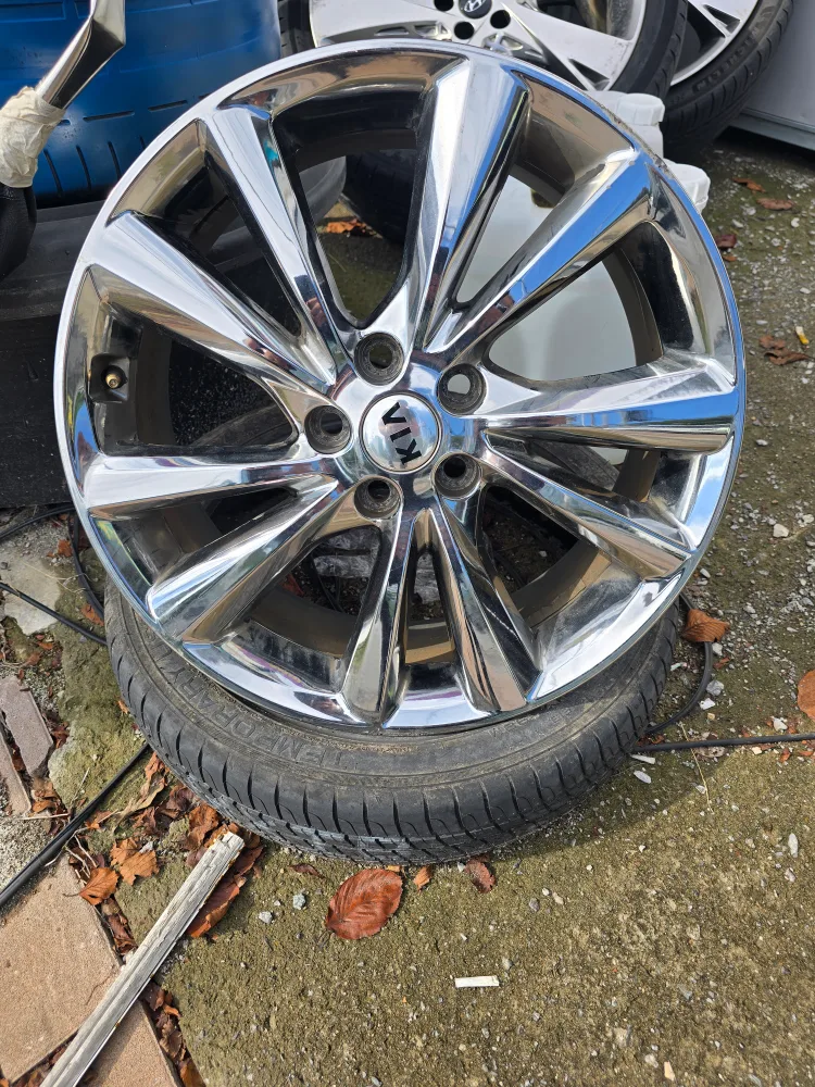 KIA 순정 휠 중고 팝니다