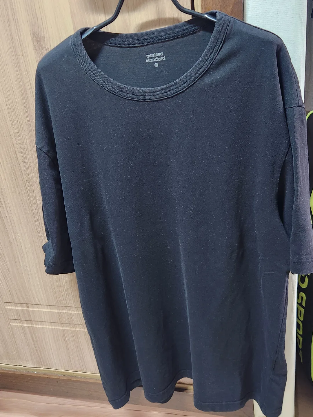 무탠다드 검정 반팔티(XL)