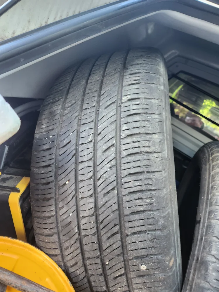 중고타이어(255  50  r20)