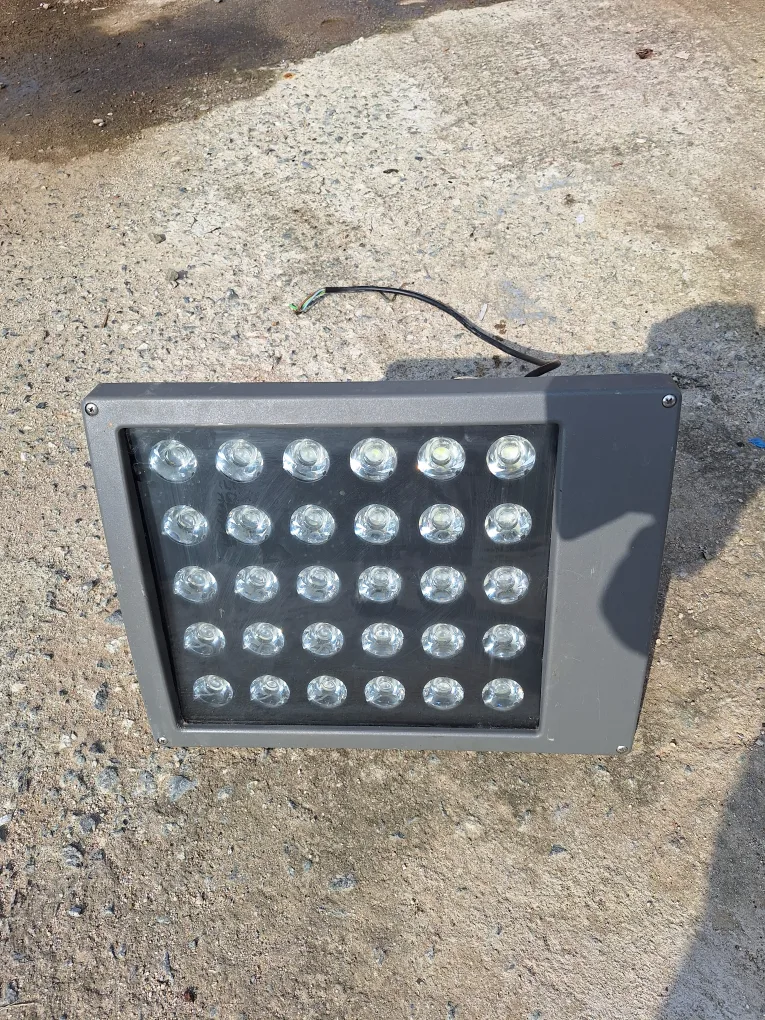 사업장 공연장 써치등