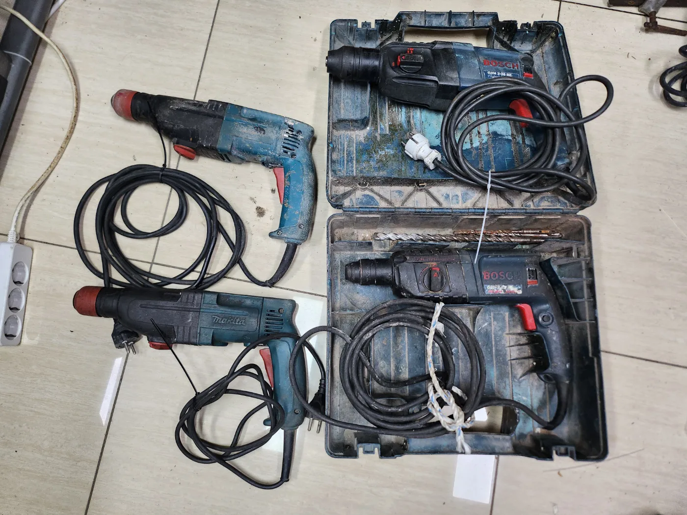 보쉬 마끼다 로타리 해머드릴 앙카드릴 중고입니다