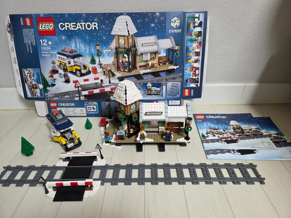 레고 10259(윈터빌리지 기차역) 중고 팝니다