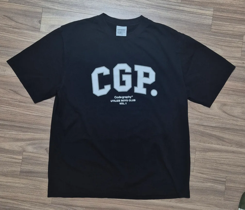 중고 옷 판매합니다(4벌).