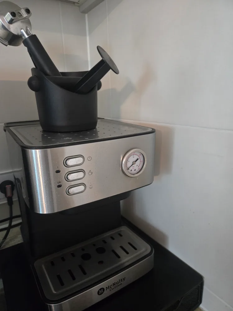 맥널티 커피 머신