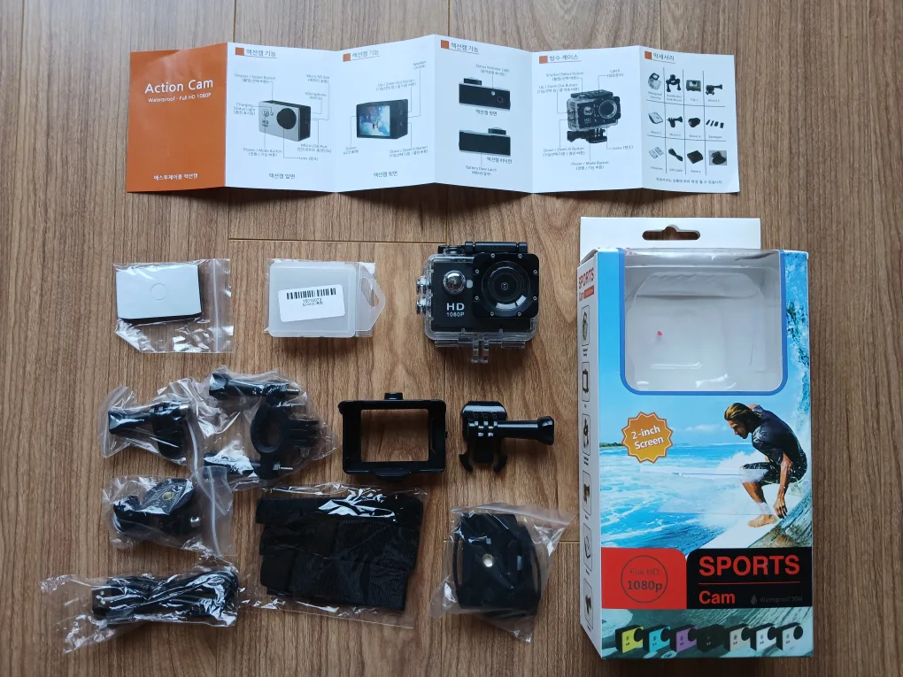 액션캠, 각종 거치대 일괄 (배터리 및 메모리 없음) 18일까지