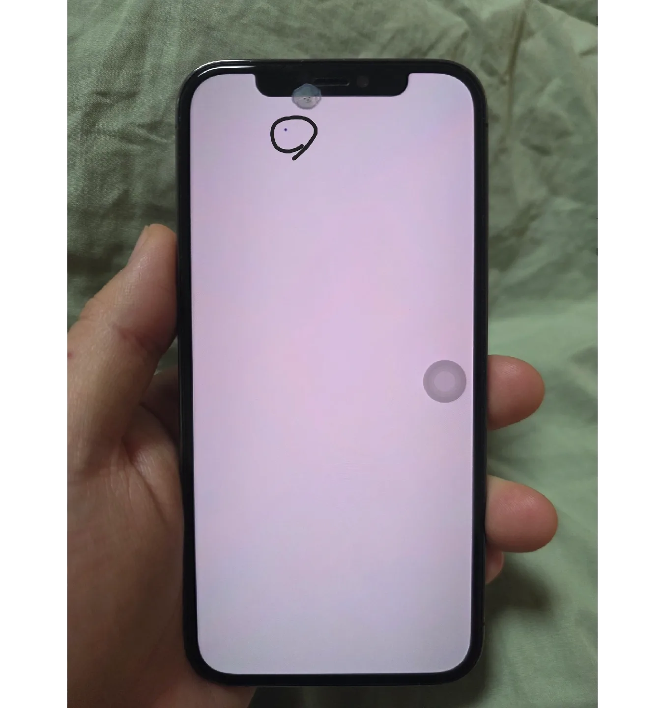 아이폰12프로 128 그레파이트 중고로 내놓습니다