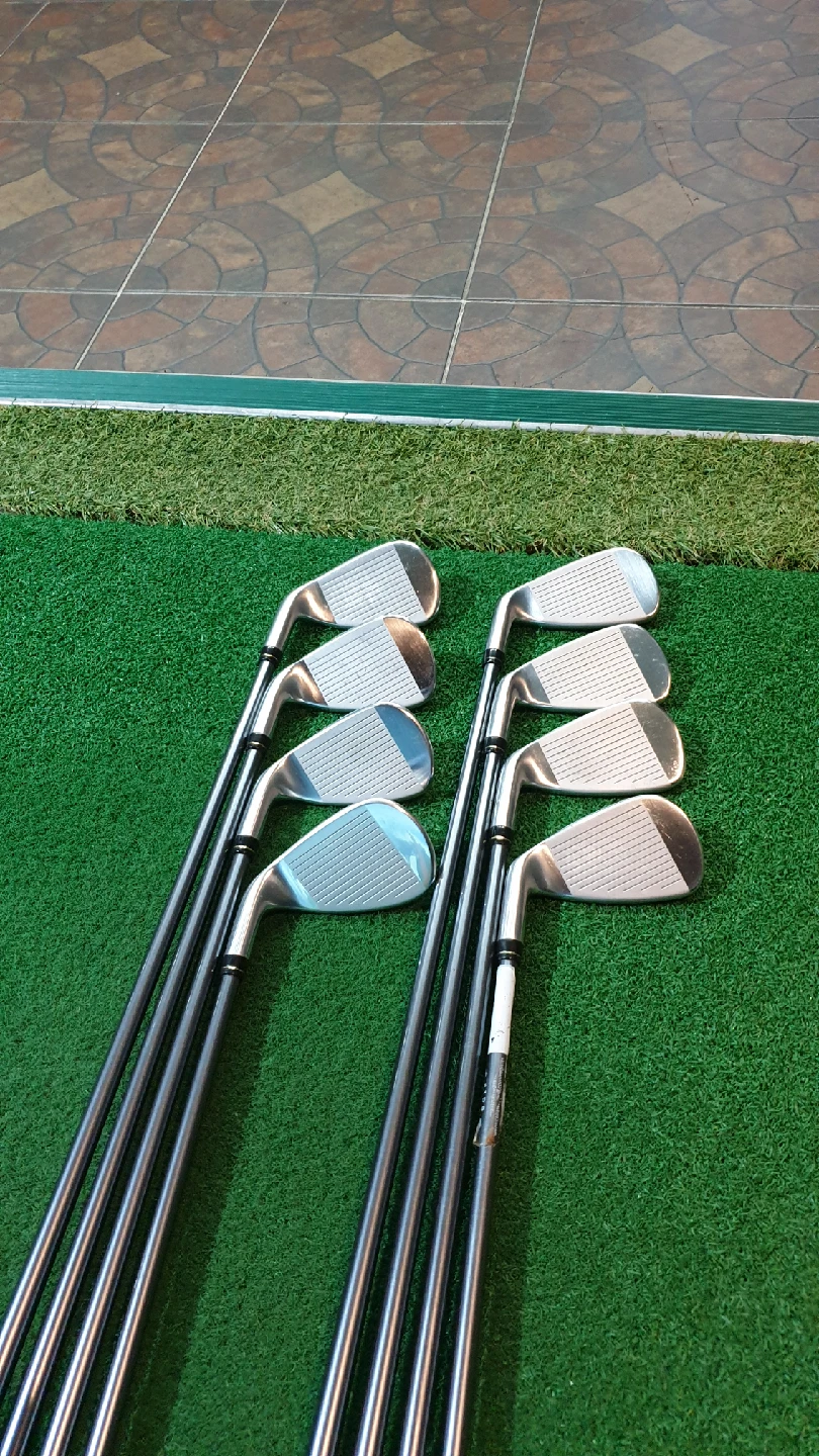 캘러웨이 아이언 IR-1000 FORGED (단조).그립 새제품으로 교체했어요. 그립값도 안됩니다.
